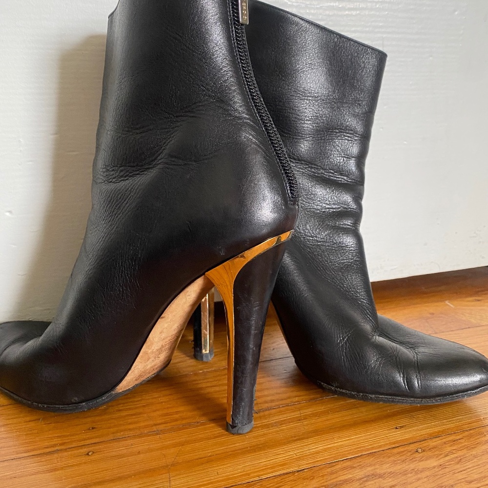 Jimmy Choo Black Leather and Gold heeled bootie sz 7